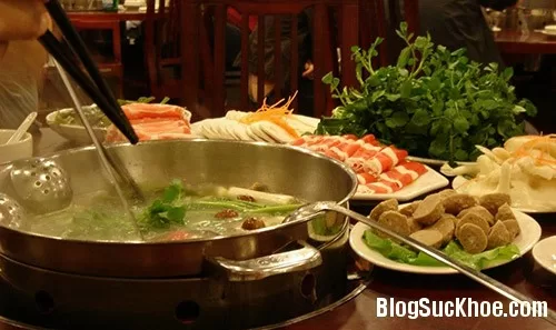 Những điều mẹ bầu cần nhớ khi ăn lẩu