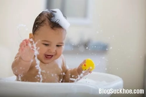 5 cách sử dụng tinh dầu tràm cho bé