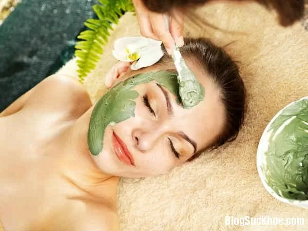 Lá trầu không trị nám