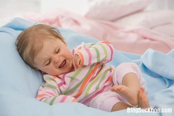 Những dấu hiệu chứng tỏ trẻ bị còi xương