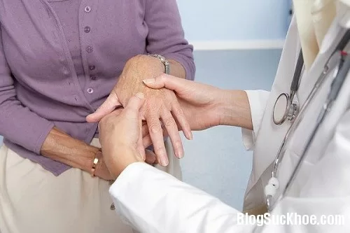 Những nguyên nhân ít ngờ khiến bạn phải đi khám da liễu