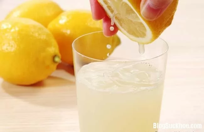 Khoai tây + nước chanh chữa nám da hoàn hảo