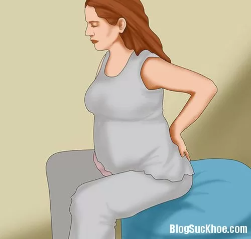 Cách giúp mẹ bầu giảm đau lưng khi mang thai