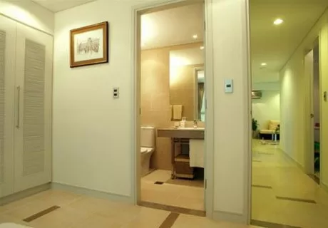 Cách để hóa giải nhà phạm phải cấu trúc cửa cắt cửa