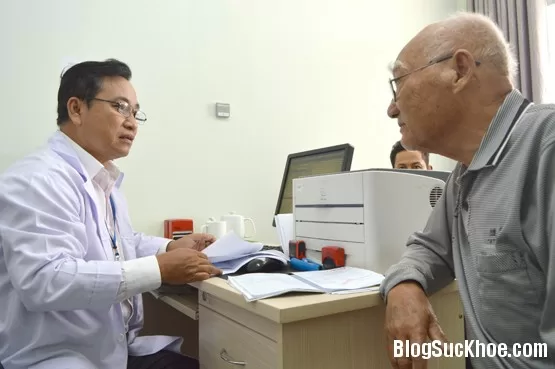 Những điều cần nhớ khi dùng thuốc cho người cao tuổi