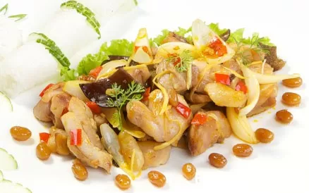 Công dụng chữa bệnh từ các bộ phận của gà
