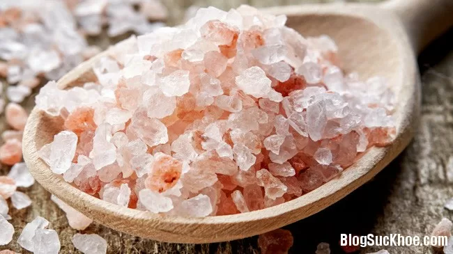 Dấu hiệu cơ thể bạn đang dư natri do ăn quá nhiều muối