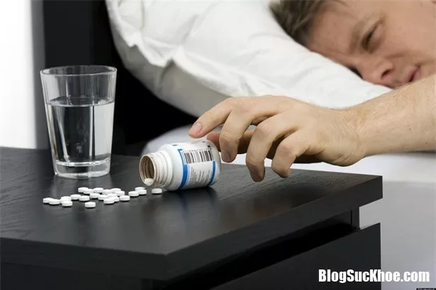 Nguy cơ tai biến mạch máu não do lạm dụng thuốc ngủ