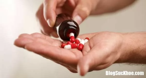 Tăng nguy cơ bệnh ruột ở trẻ do mẹ dùng kháng sinh lúc mang bầu