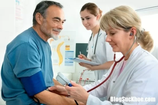 Uống nước gừng kết hợp như thế này thì sợ gì huyết áp