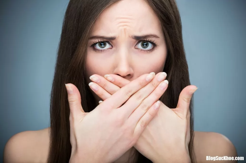 Chữa bệnh hôi miệng hiệu quả với thực phẩm