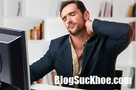 Ngày càng nhiều người trẻ bị thoái hóa cột sống cổ
