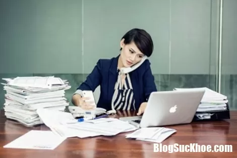 Nữ nhân viên văn phòng dễ mắc những bệnh về sinh lý nguy hiểm
