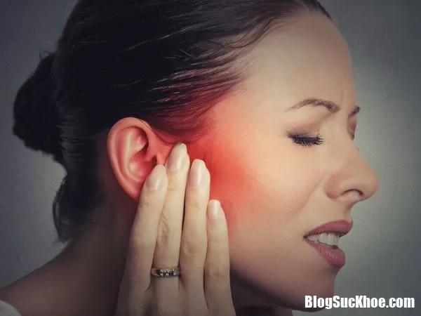 Nhịn hắt hơi có thể gây nứt màng nhĩ, mất thính giác và đột quỵ