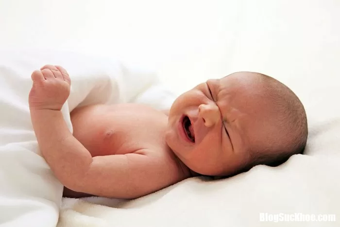 Cách xử lý khi trẻ sơ sinh bị tiêu chảy sủi bọt