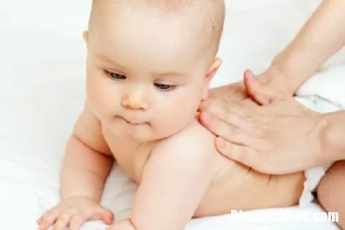 Mẹo chữa nấc nhanh chóng cho trẻ sơ sinh