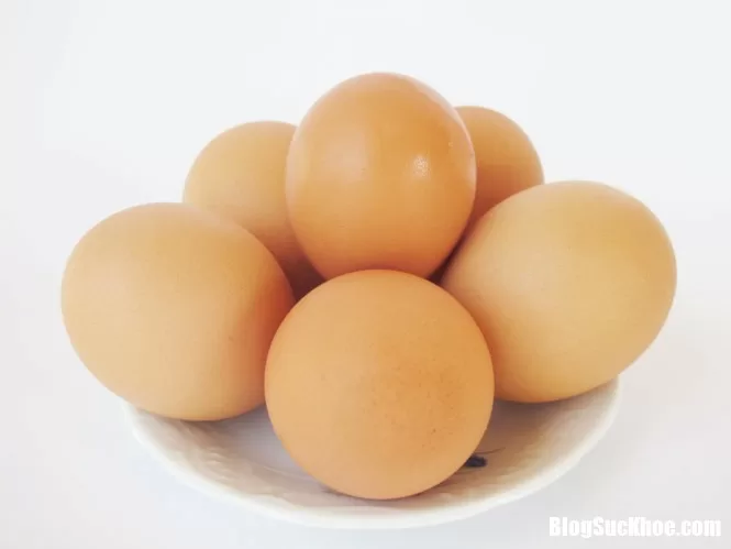 Người nào nên hạn chế ăn trứng ?