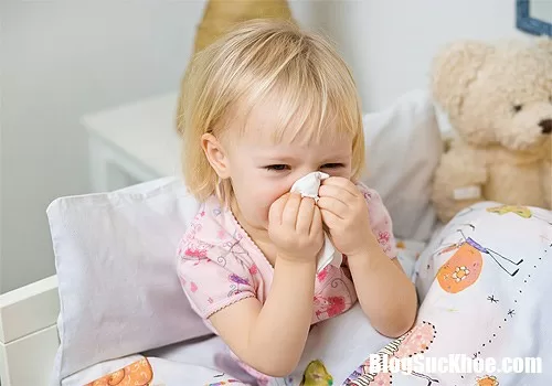 Những mẹo đơn giản trị sổ mũi cho bé không dùng kháng sinh