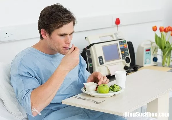 Chế độ ăn uống hợp lý cho người sỏi thận, sỏi mật