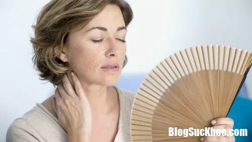 Những biện pháp đơn giản giúp ngăn ngừa cơn bốc hỏa tuổi mãn kinh