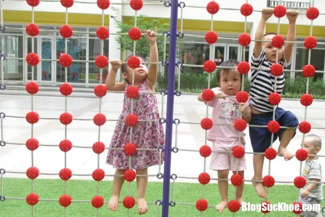 Bí quyết ăn uống giúp tăng cường đề kháng cho con lúc giao mùa