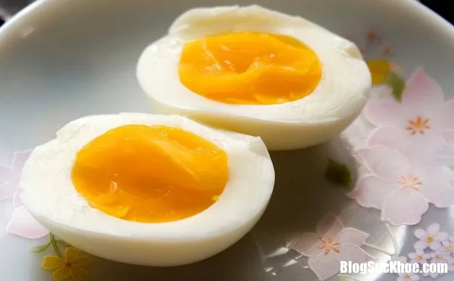 Khỏe 'từ đầu tới chân' nhờ ăn trứng gà vào bữa sáng