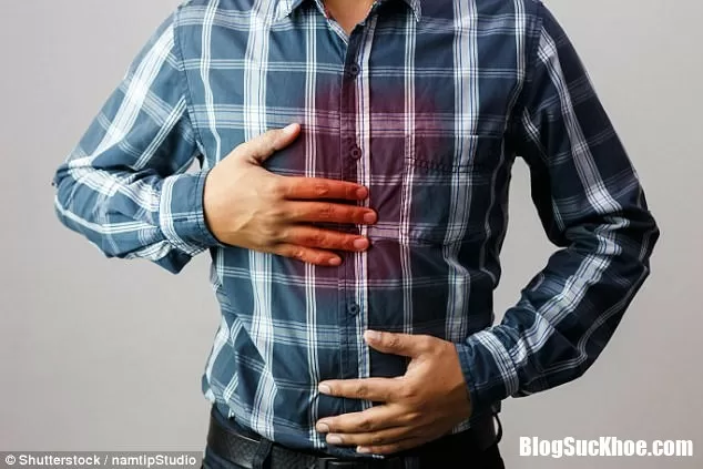 Người lớn tuổi bị trào ngược dạ dày thực quản dễ có nguy cơ mắc ung thư