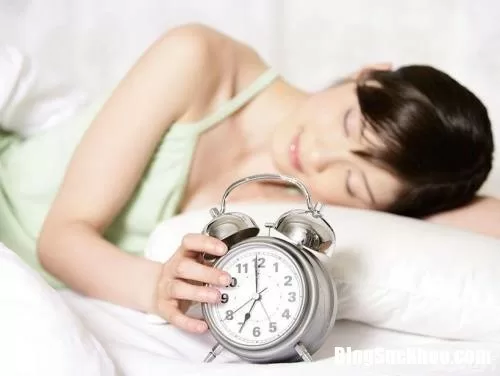 Cách khắc phục chứng mất ngủ cho phụ nữ trung niên