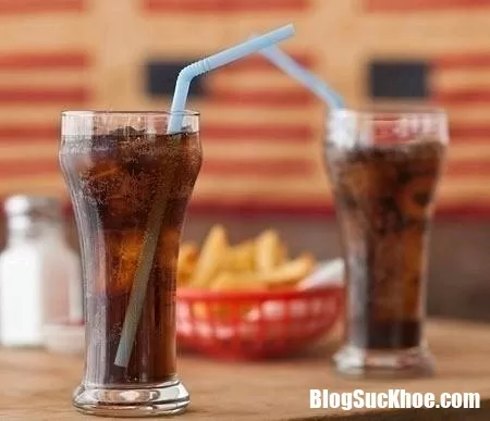 Tăng nguy cơ bị bệnh tim, đột quỵ do quá lạm dụng nước ngọt có ga