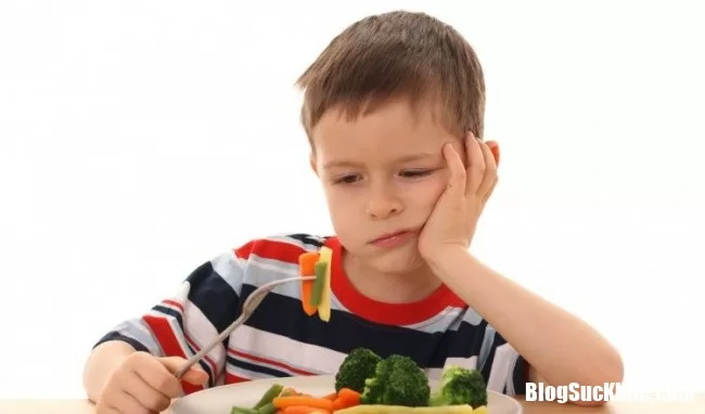 Trẻ ăn đủ chất xơ mà vẫn bị táo bón, nguyên nhân do đâu?