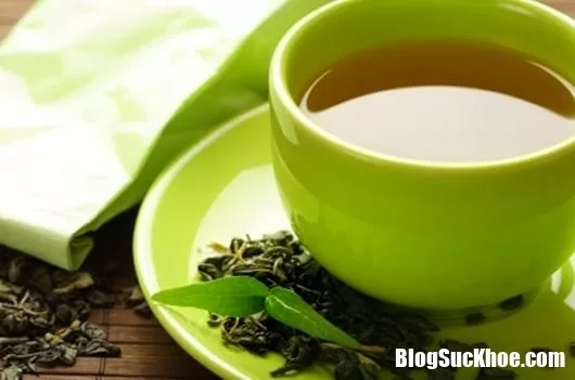 Những tác dụng phụ của việc uống quá nhiều trà xanh