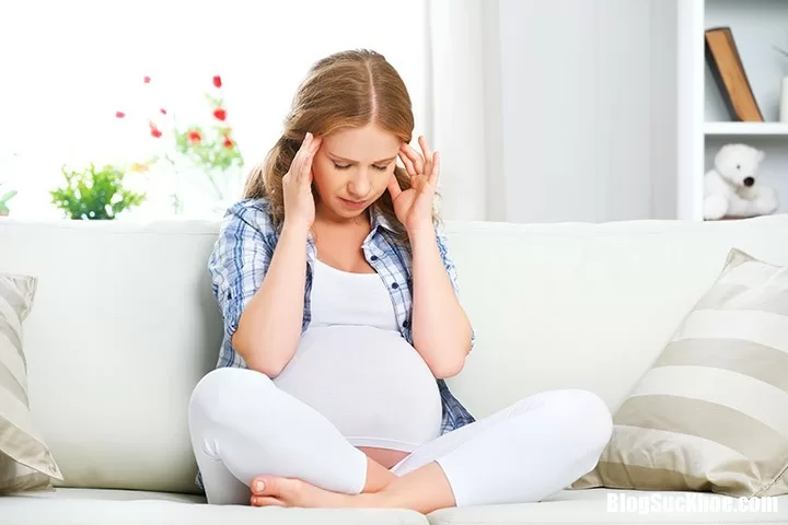 Bà bầu giảm thị lực có nguy hiểm không ?