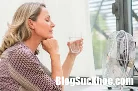 Những triệu chứng báo trước phụ nữ đang bước vào thời kỳ mãn kinh