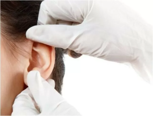 Mọc mụn, u ở tai nguy hiểm như thế nào?
