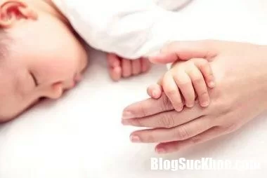Các dấu hiệu bị trầm cảm của các mẹ bầu sau khi sinh