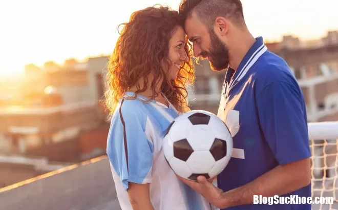 Cấm cầu thủ 'yêu' trước trận đấu là đúng hay sai qua phân tích bất ngờ sau đây!