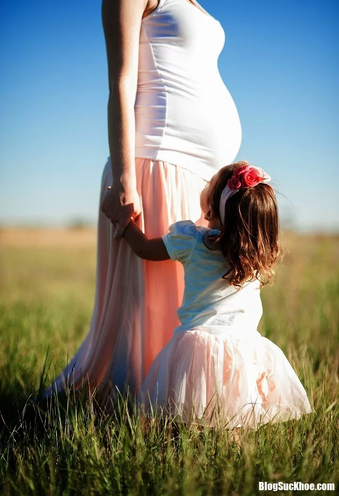 Mẹo giúp mẹ bầu có nhiều sữa cho con