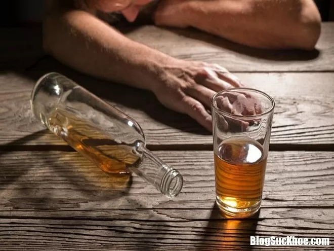 Làm cách nào để ngăn chặn mất nước vào mùa hè?