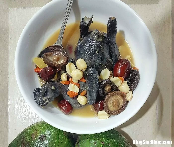 Món ăn từ gà đen bổ dưỡng dành cho các quý ông