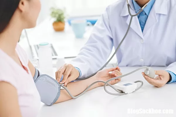Chế độ ăn uống, sinh hoạt cho người bệnh sau khi đột quỵ