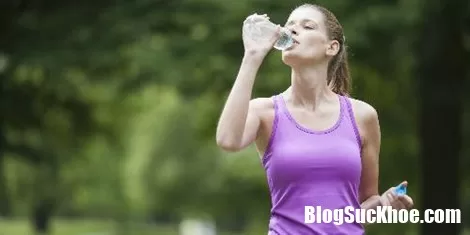 Uống nước vào 3 thời điểm này để khỏi uống thuốc bổ tim