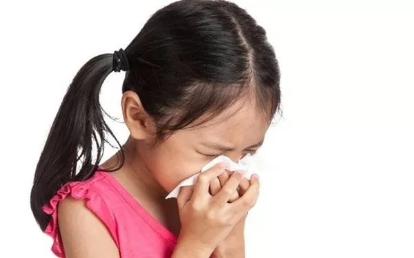 Chưng củ cải trắng chữa ho, trị cảm hiệu quả cho trẻ
