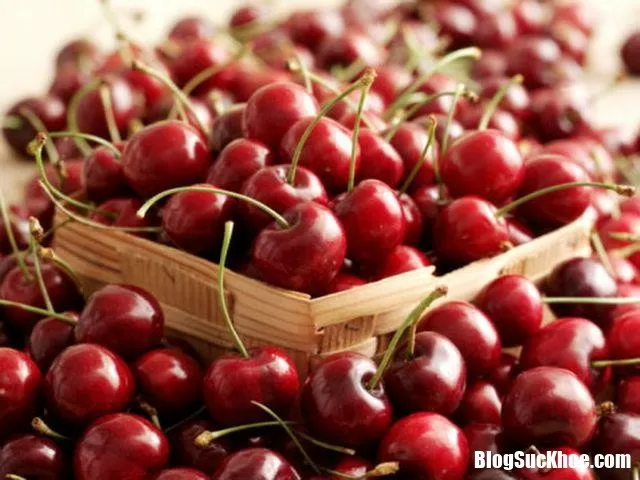 Quả cherry tưởng vô hại nhưng ăn như thế này sẽ gây ngộ độc