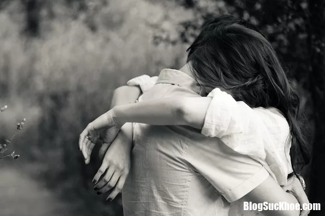 Ôm nhiều, cười nhiều và kết hôn để ngăn chặn bệnh tim